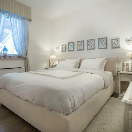 White Dream Apartment Musalez